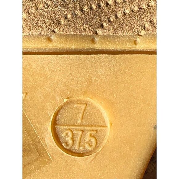 CL by Laundry Cream Wedges with Floral Accent - Picture 6 of 6